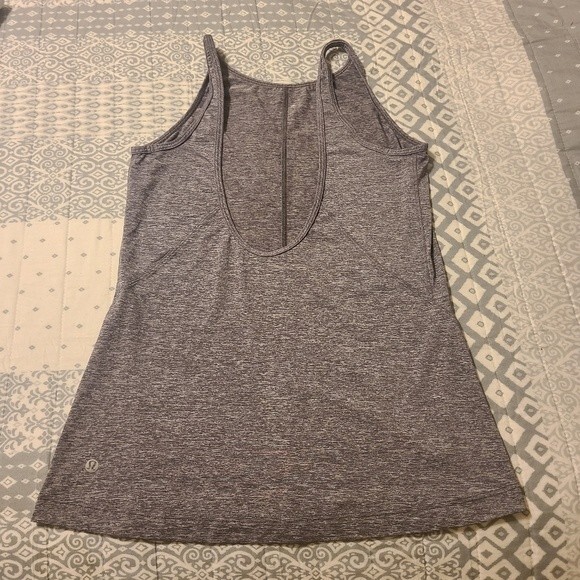 Lululemon Back at it Again tank size 2 - Picture 4 of 7